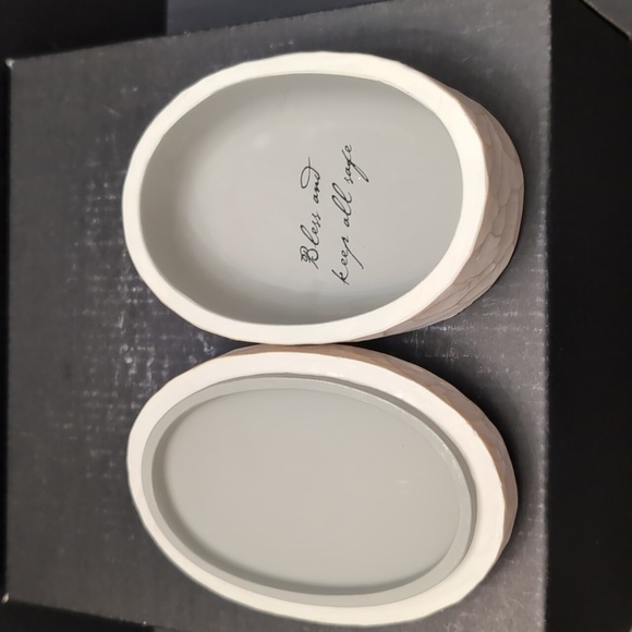 Willow Tree 2003 Angel of Prayer Figurine Trinket/Keepsake Box By Susan Lordi. - Picture 6 of 10